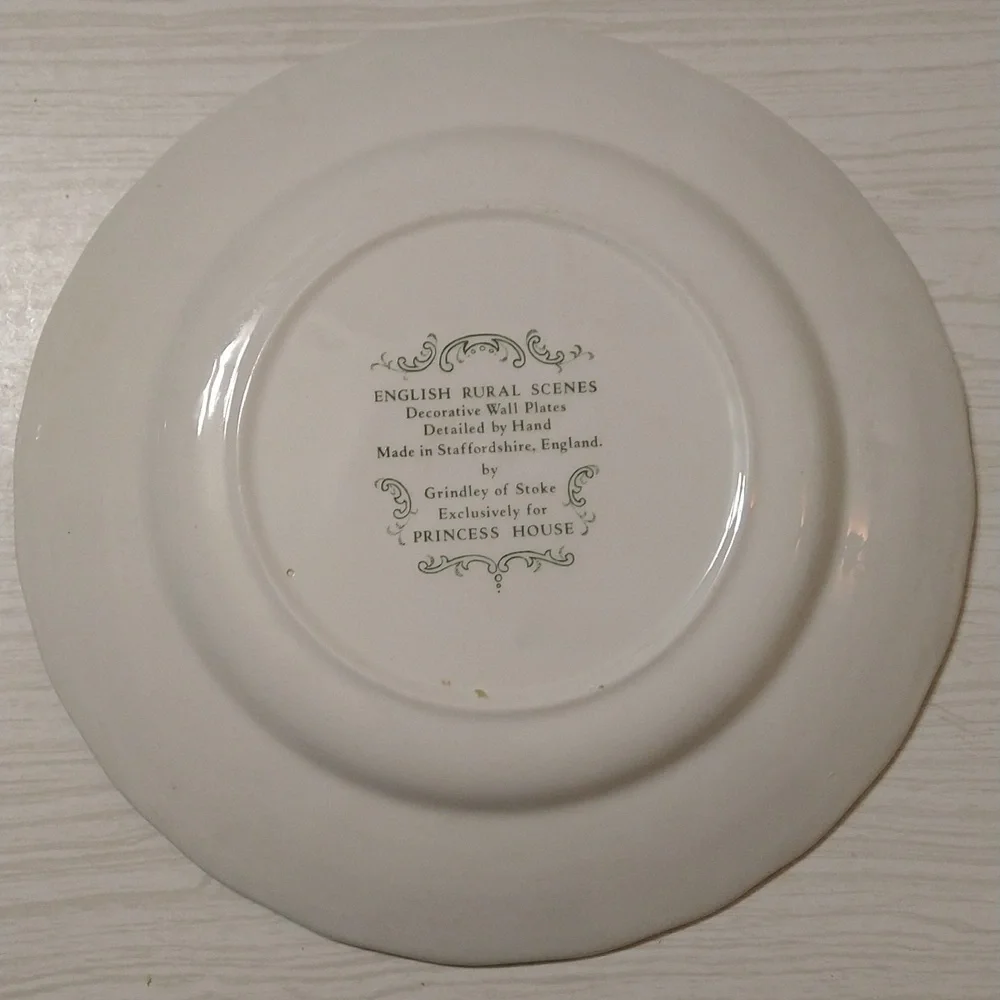 Vintage Woods & Sons Alpine White Ironstone Ascot Service Plate Made In England - Picture 2 of 2